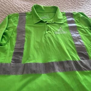 Atlanta Braves Parking shirt men’s size 2XL